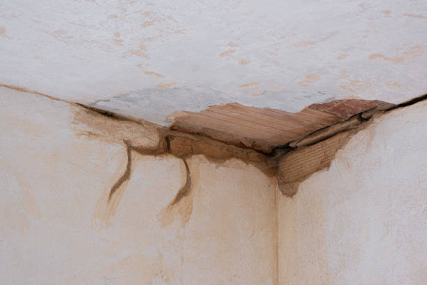 Water damage restoration experts in Sallisaw, OK